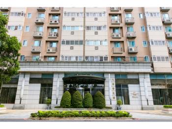 信義路大面寬店面稀有釋出