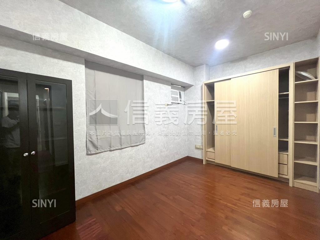 新化泰慶天廈三房兩衛車位房屋室內格局與周邊環境