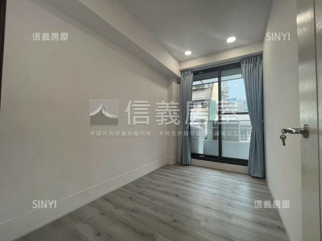 近中華夜市漂亮２房房屋室內格局與周邊環境