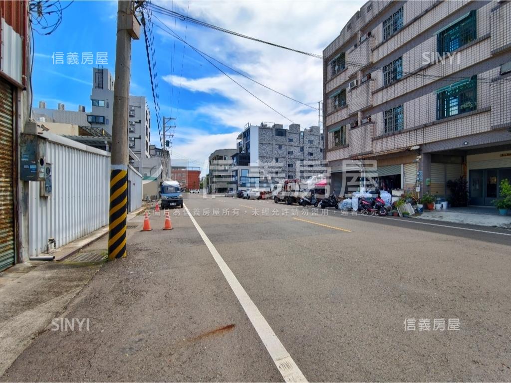 近南華國中大面寬方正土地房屋室內格局與周邊環境