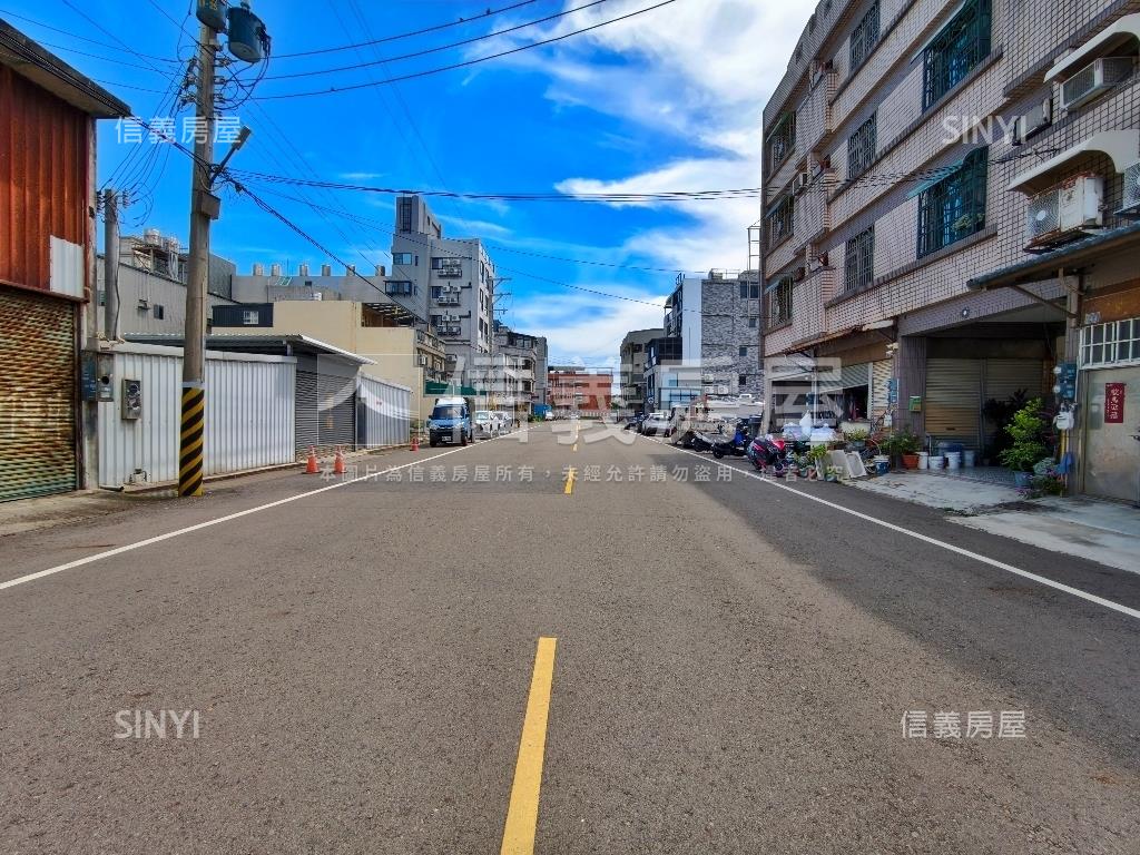 近南華國中大面寬方正土地房屋室內格局與周邊環境