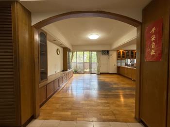 安東街．面公園採光大空間