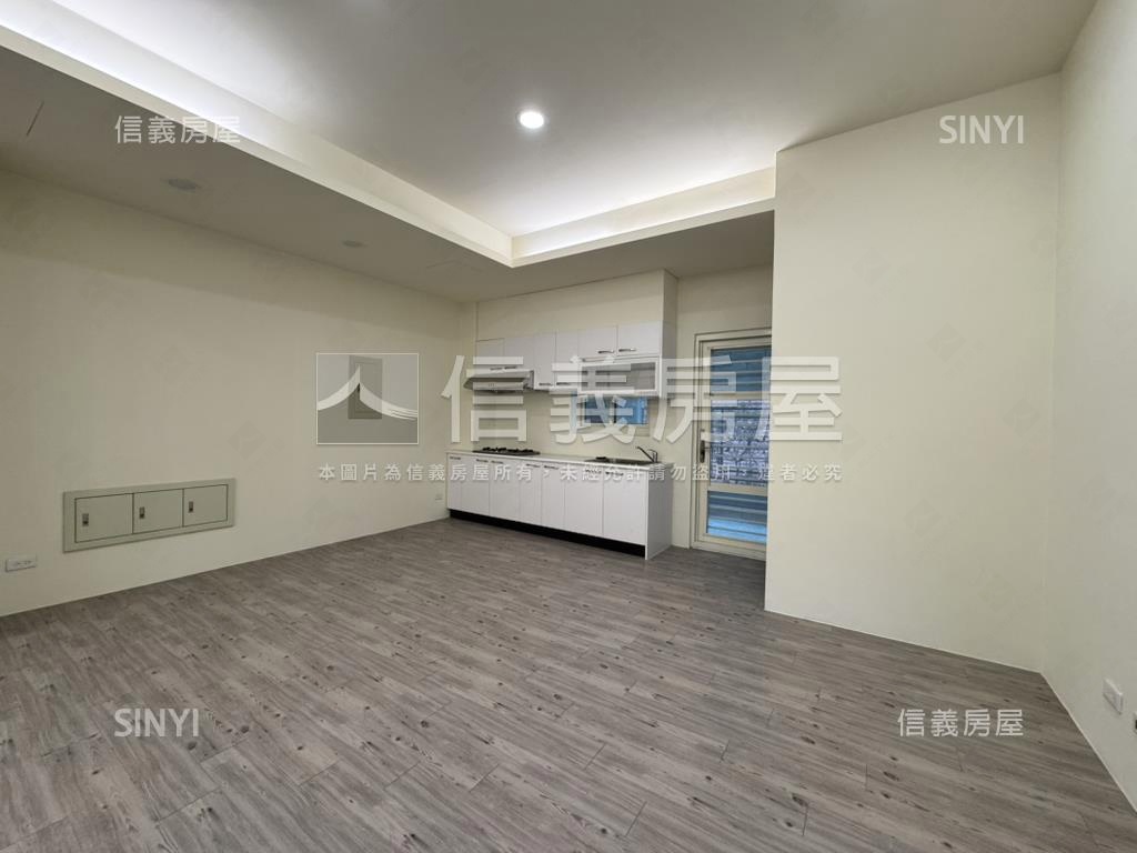 蘋果學苑臨路店面透天房屋室內格局與周邊環境