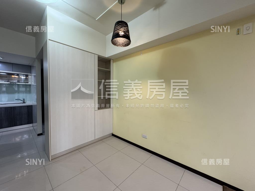 近竹科富宇居易三房車位房屋室內格局與周邊環境