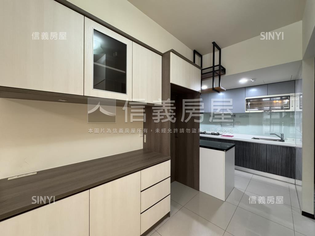 近竹科富宇居易三房車位房屋室內格局與周邊環境