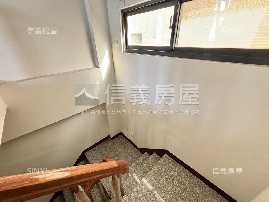 近科工區海嶼藍雙車別墅房屋室內格局與周邊環境