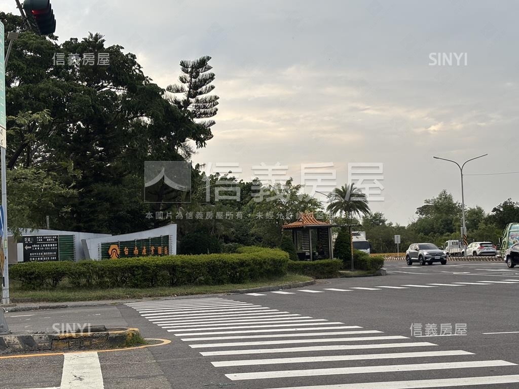 近科工區海嶼藍雙車別墅房屋室內格局與周邊環境