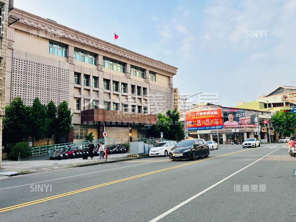 近捷運車站屋況佳熱鬧透店房屋室內格局與周邊環境