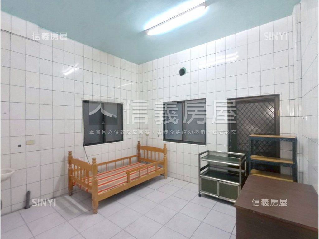 土庫溫馨透天２房屋室內格局與周邊環境