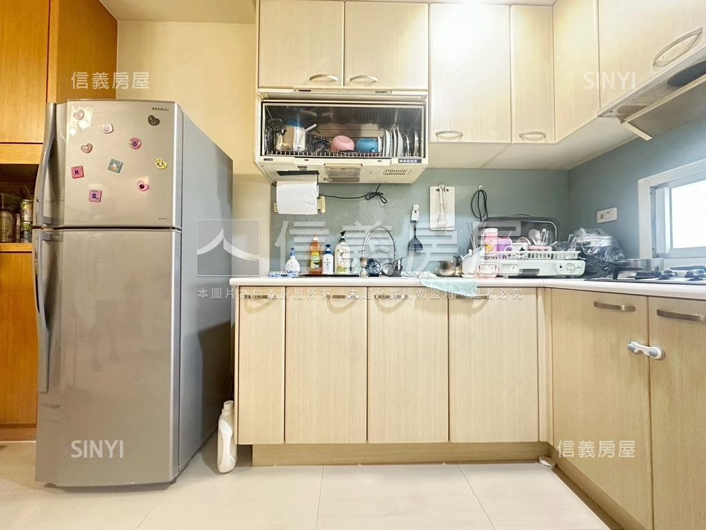 永安面校景三面採光美三房房屋室內格局與周邊環境