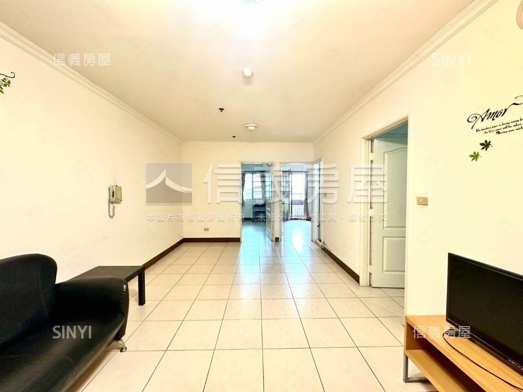 河堤大陽台高樓採光兩房房屋室內格局與周邊環境