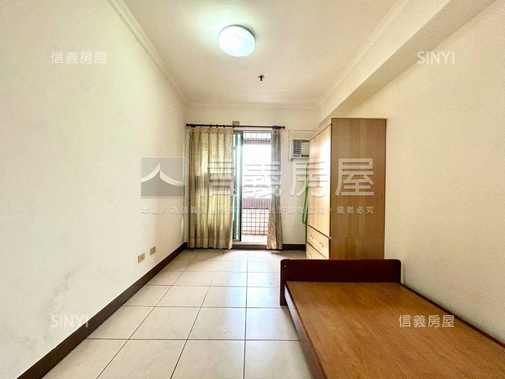 河堤大陽台高樓採光兩房房屋室內格局與周邊環境