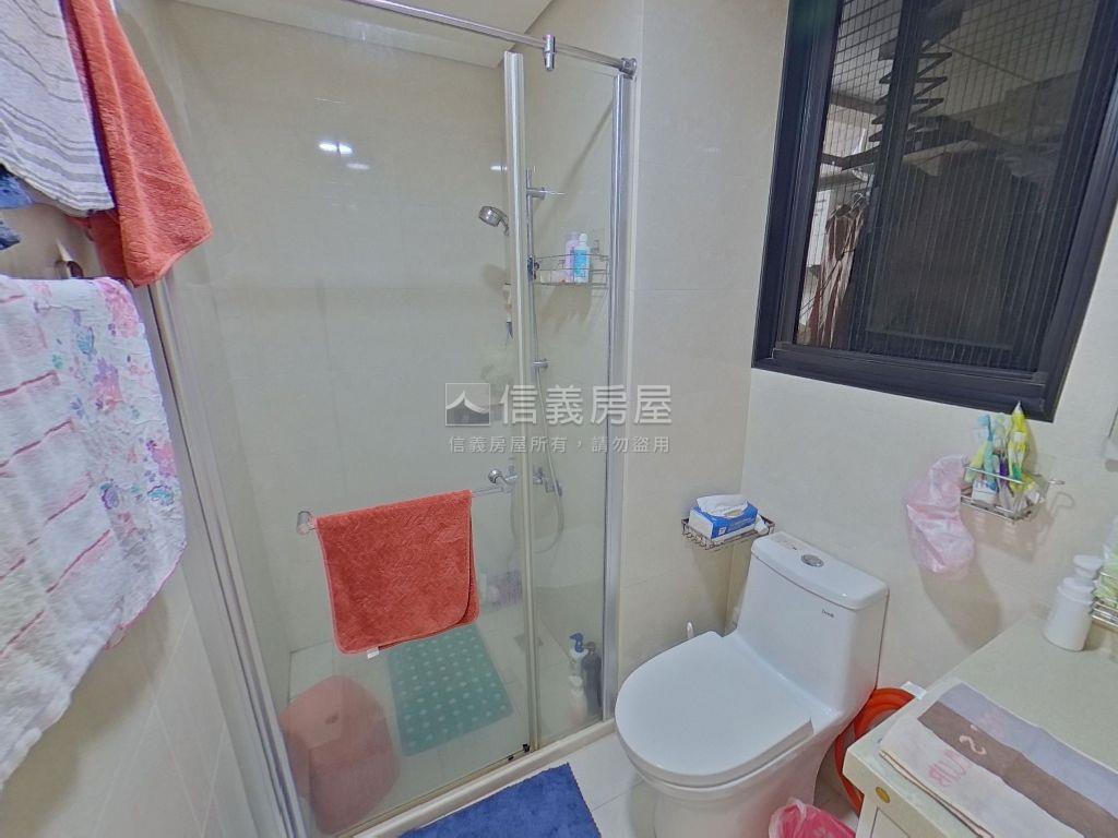興大里美私藏美屋房屋室內格局與周邊環境