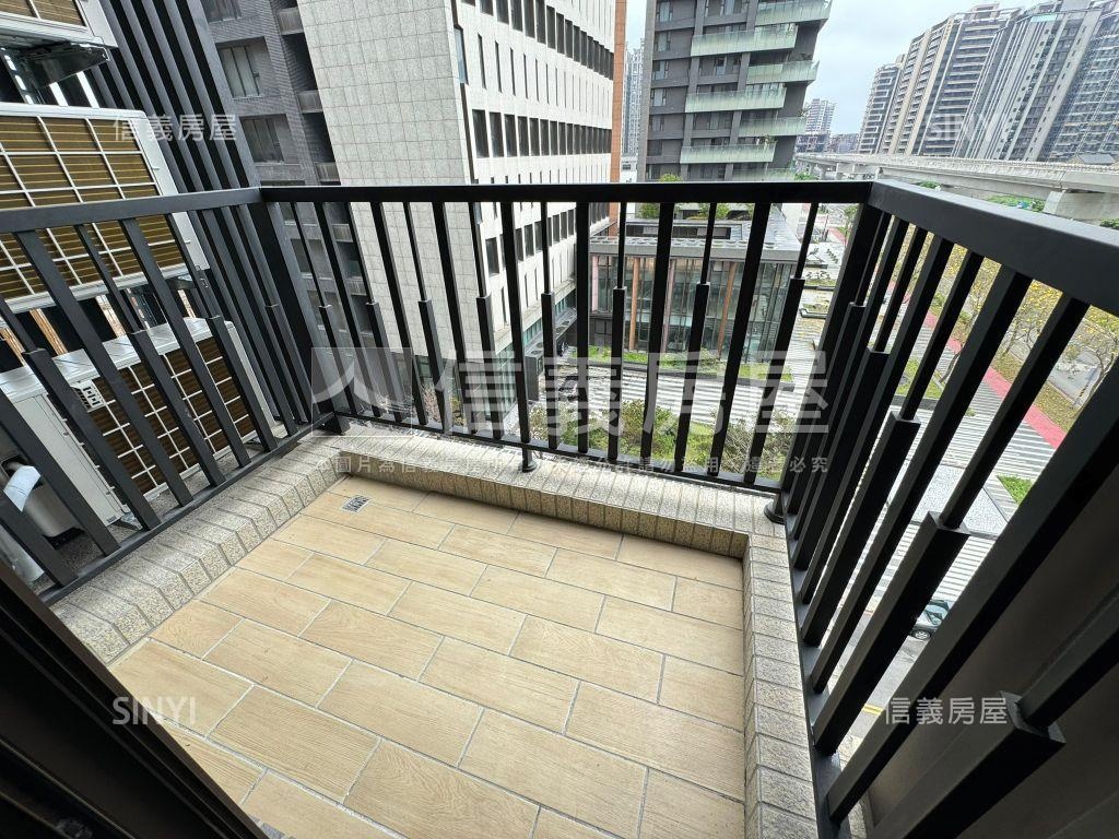 輕屋齡福爾摩沙兩房車位房屋室內格局與周邊環境