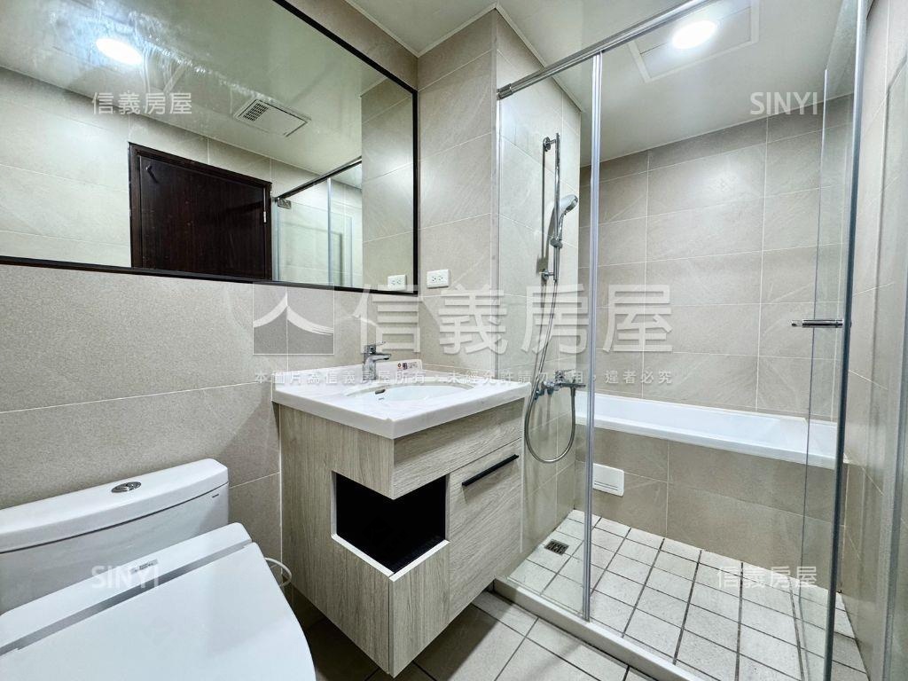 輕屋齡福爾摩沙兩房車位房屋室內格局與周邊環境