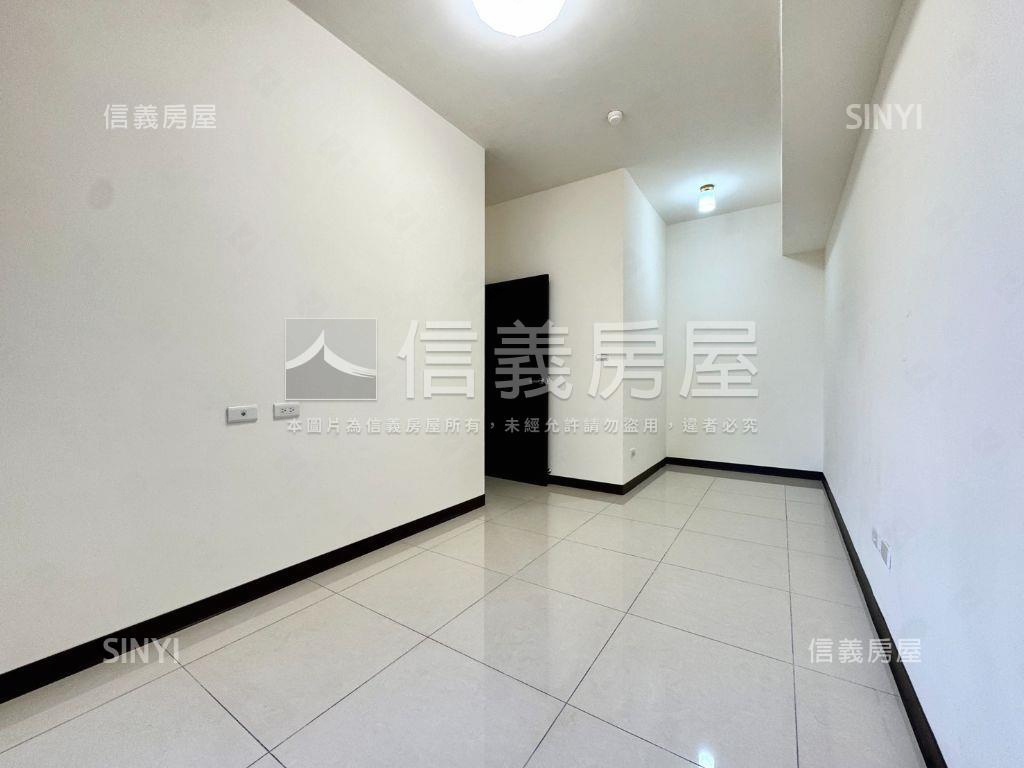 輕屋齡福爾摩沙兩房車位房屋室內格局與周邊環境