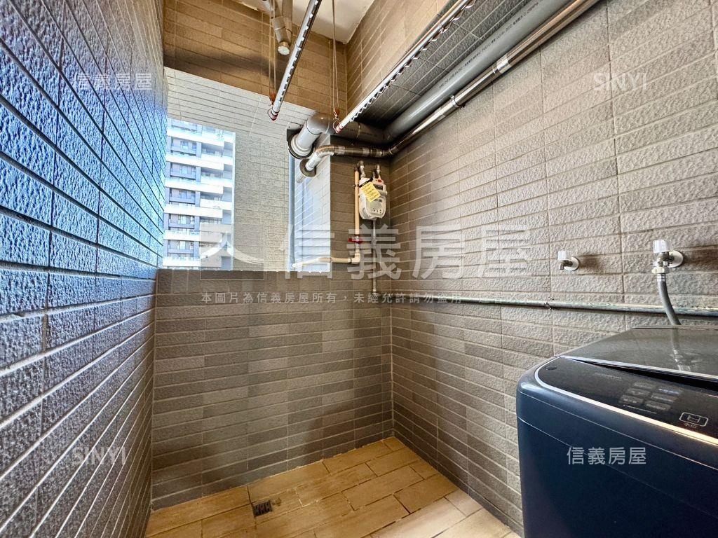 輕屋齡福爾摩沙兩房車位房屋室內格局與周邊環境