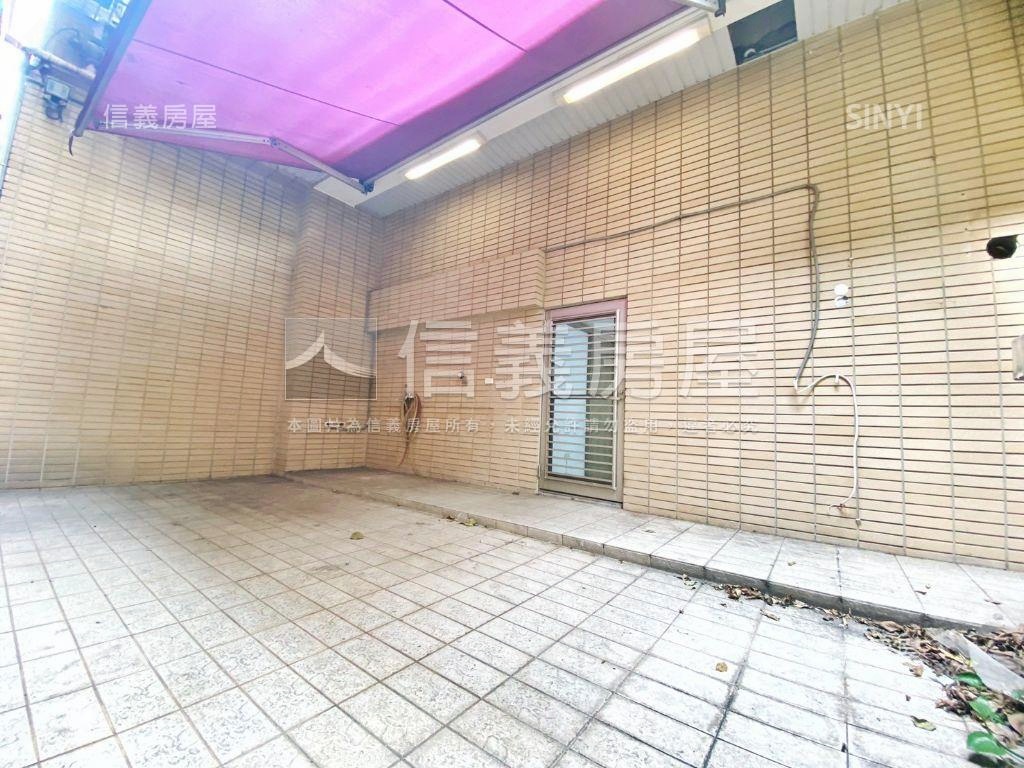 大陸工程☆捷運挑高金店辦房屋室內格局與周邊環境