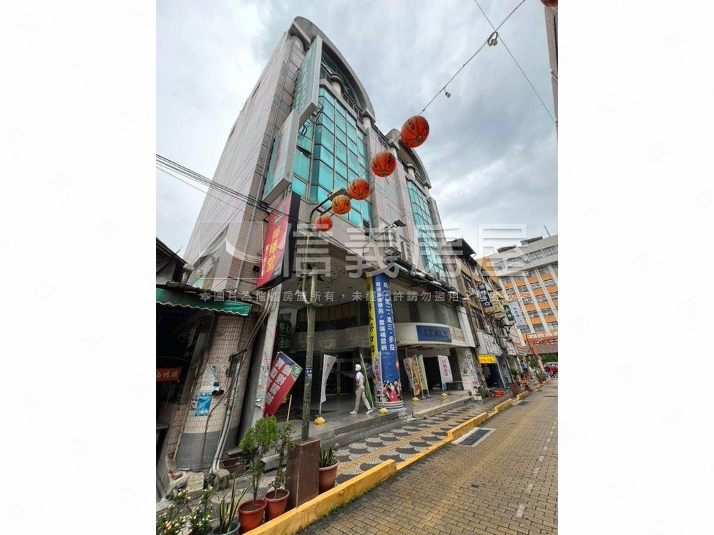 專任永樂地下商場整合１５房屋室內格局與周邊環境