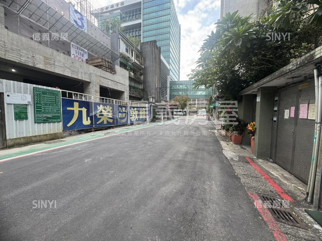 敦峰９樓獨門獨戶房屋室內格局與周邊環境