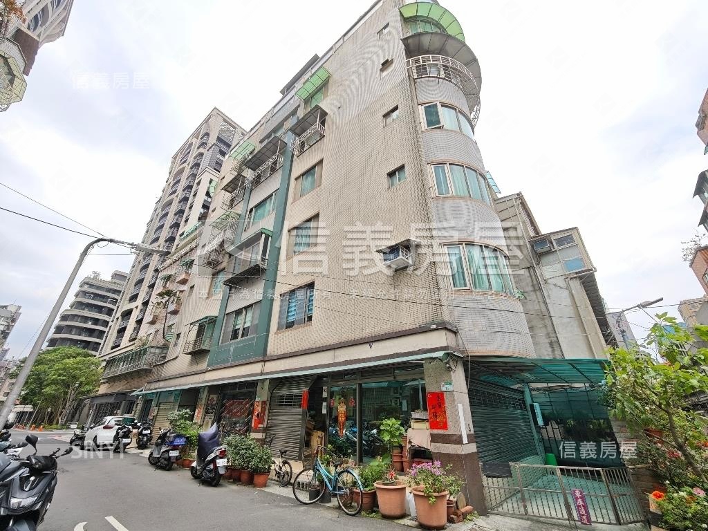 雙連極致黃金店辦房屋室內格局與周邊環境