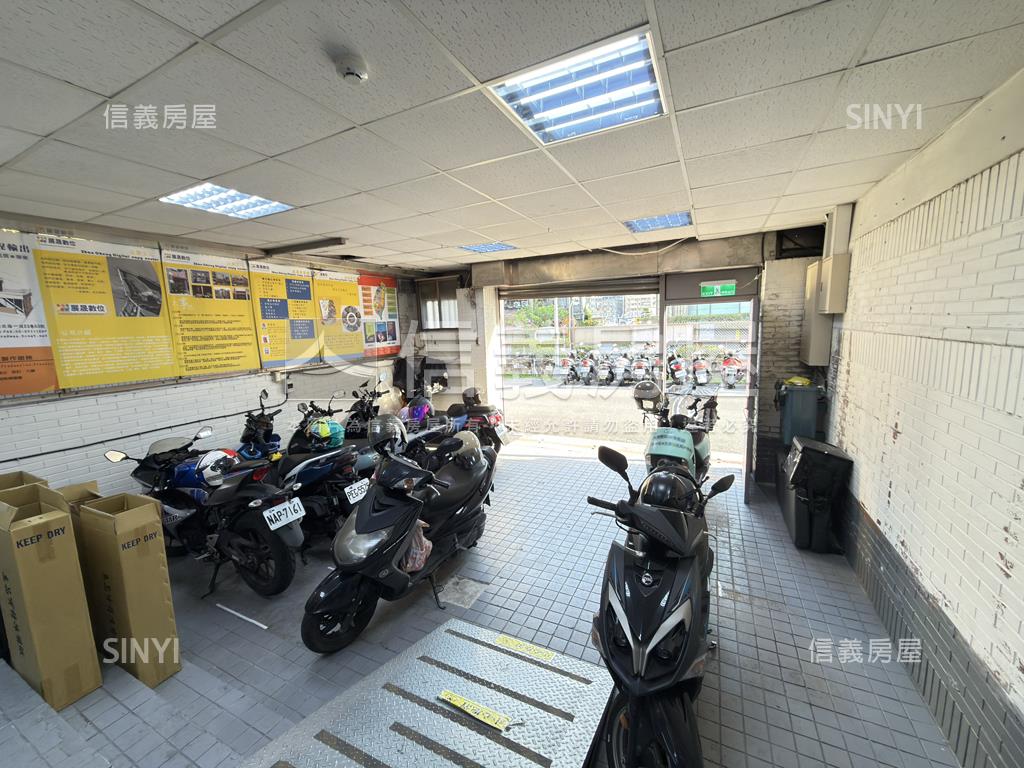 南京復興稀有一樓附車位房屋室內格局與周邊環境