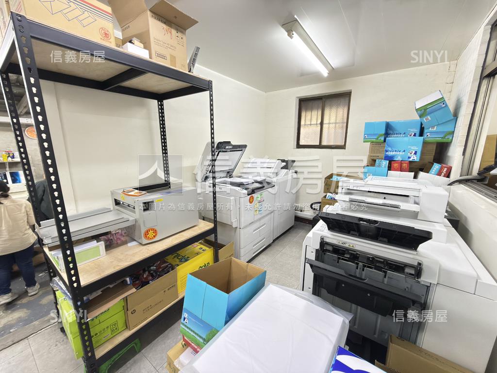 南京復興稀有一樓附車位房屋室內格局與周邊環境