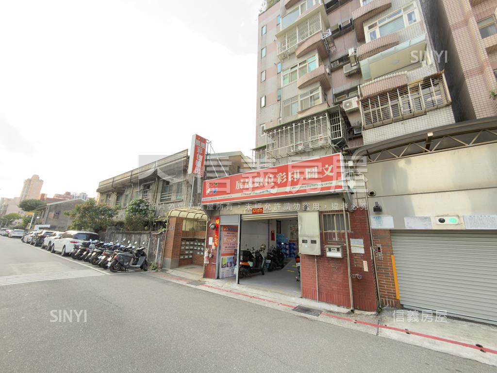 南京復興稀有一樓附車位房屋室內格局與周邊環境