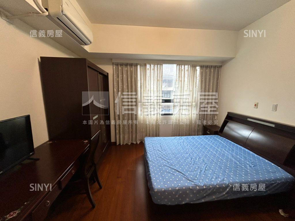 西門稀有三房車位房屋室內格局與周邊環境