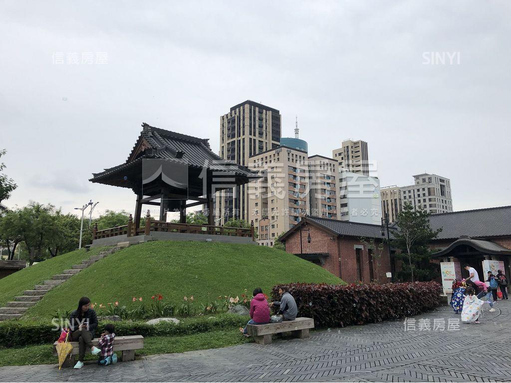 西門稀有三房車位房屋室內格局與周邊環境