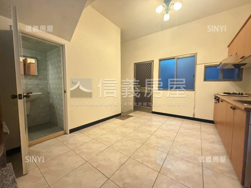 家綠寶ｘ一級棒社區型透天房屋室內格局與周邊環境