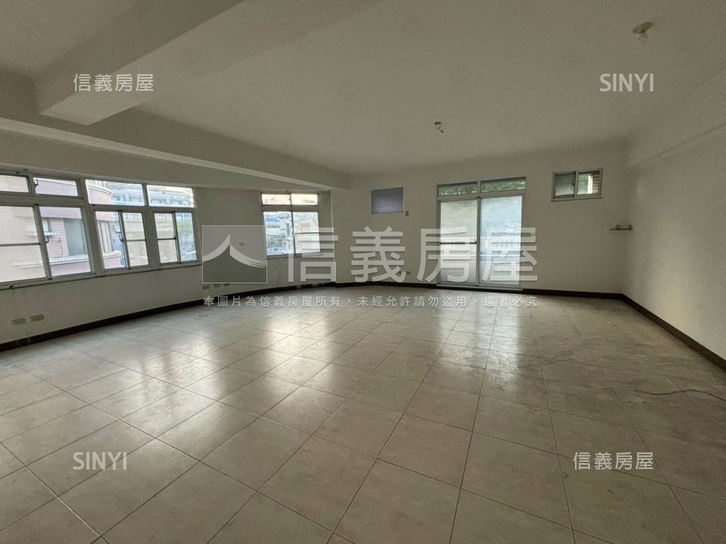 后安路‧面寬角店房屋室內格局與周邊環境