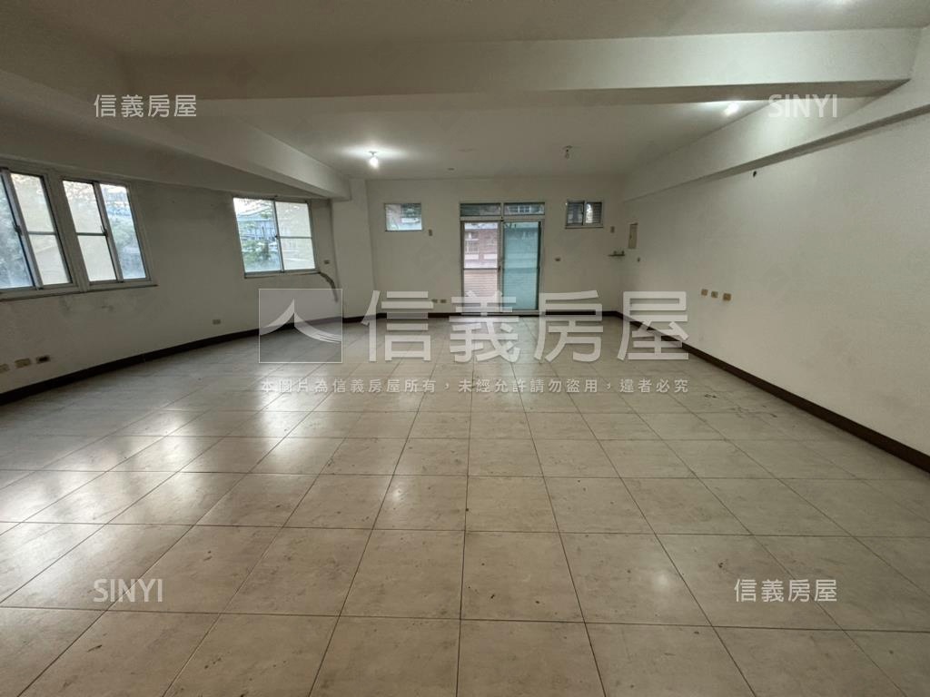 后安路‧面寬角店房屋室內格局與周邊環境