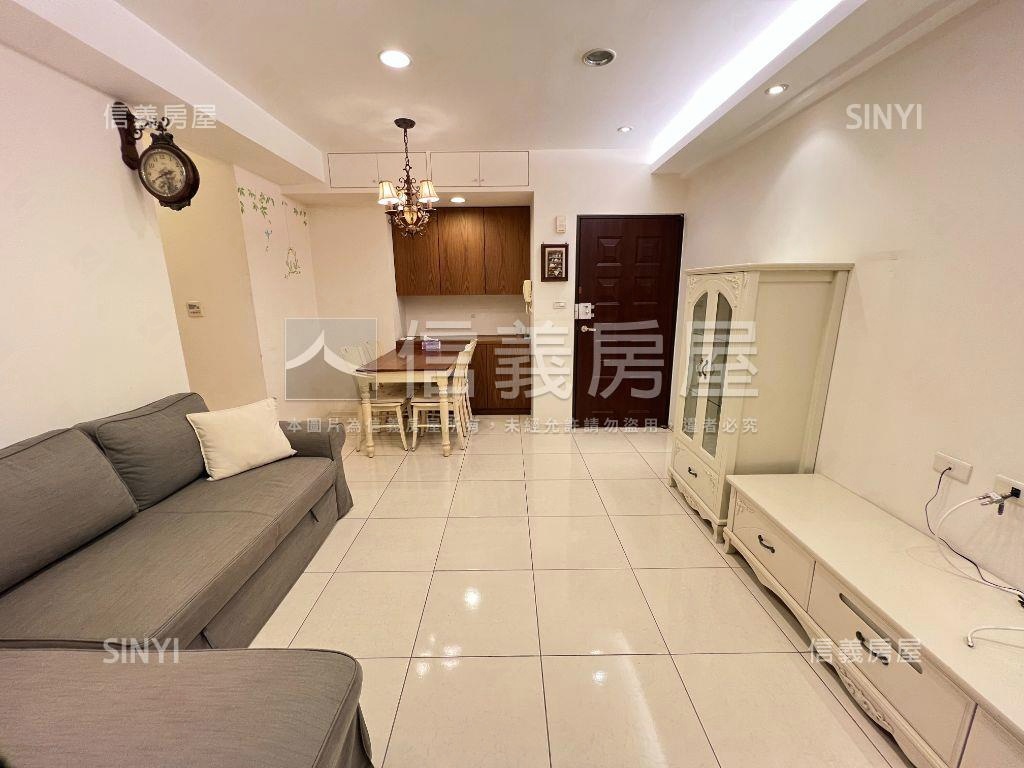 愛樂歐風綠意二房車位房屋室內格局與周邊環境