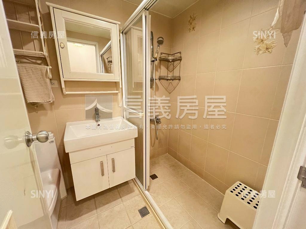 愛樂歐風綠意二房車位房屋室內格局與周邊環境