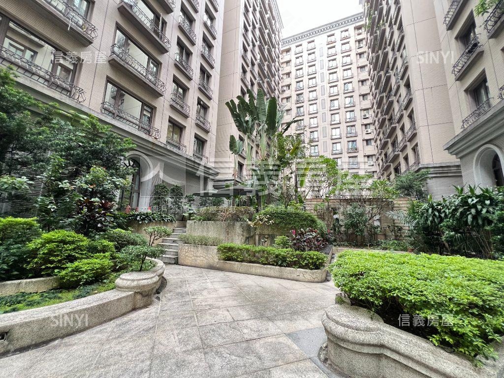 愛樂歐風綠意二房車位房屋室內格局與周邊環境