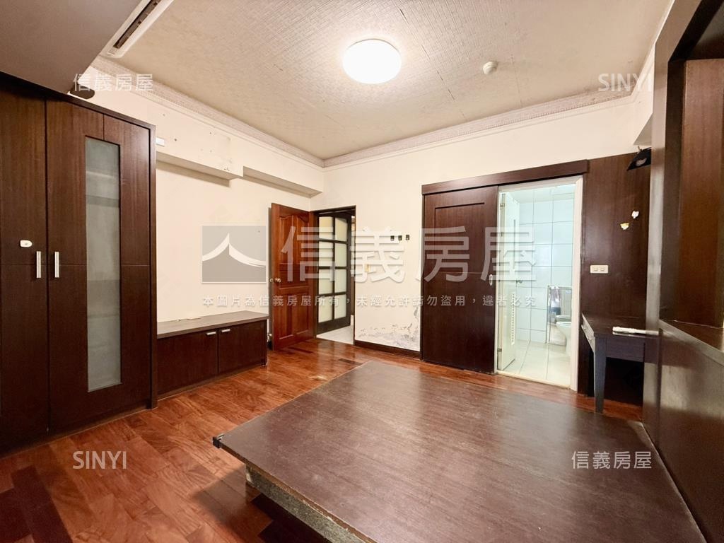 專！海景富邑四房平車房屋室內格局與周邊環境