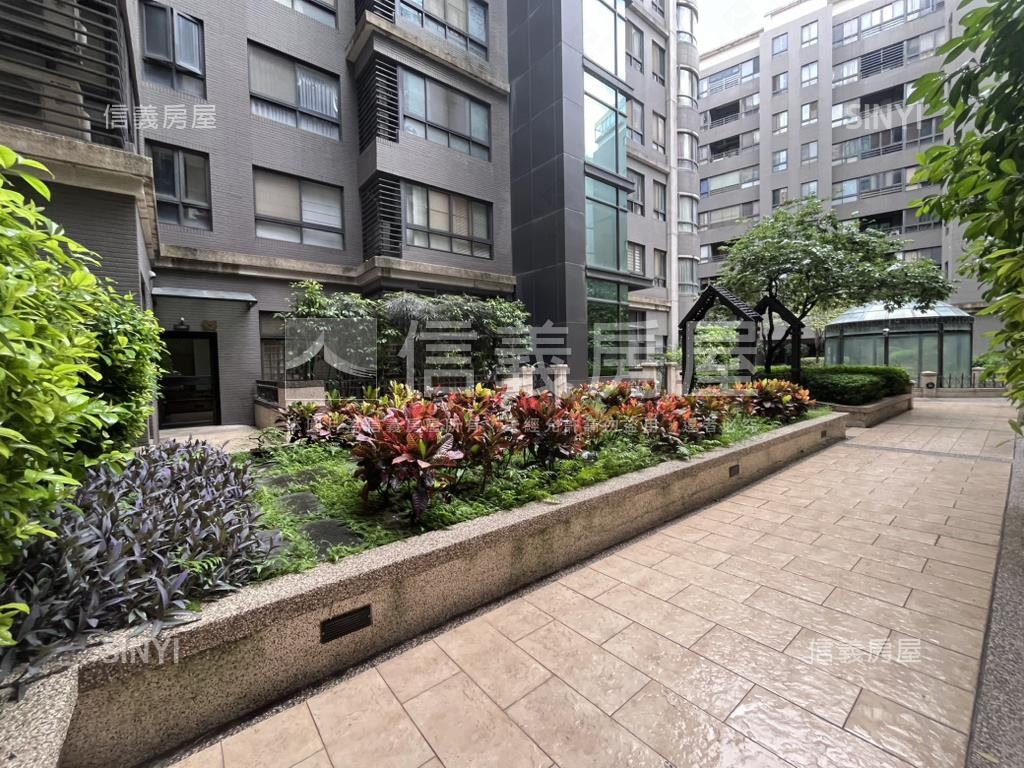 崇德＆北平約八米面寬店面房屋室內格局與周邊環境