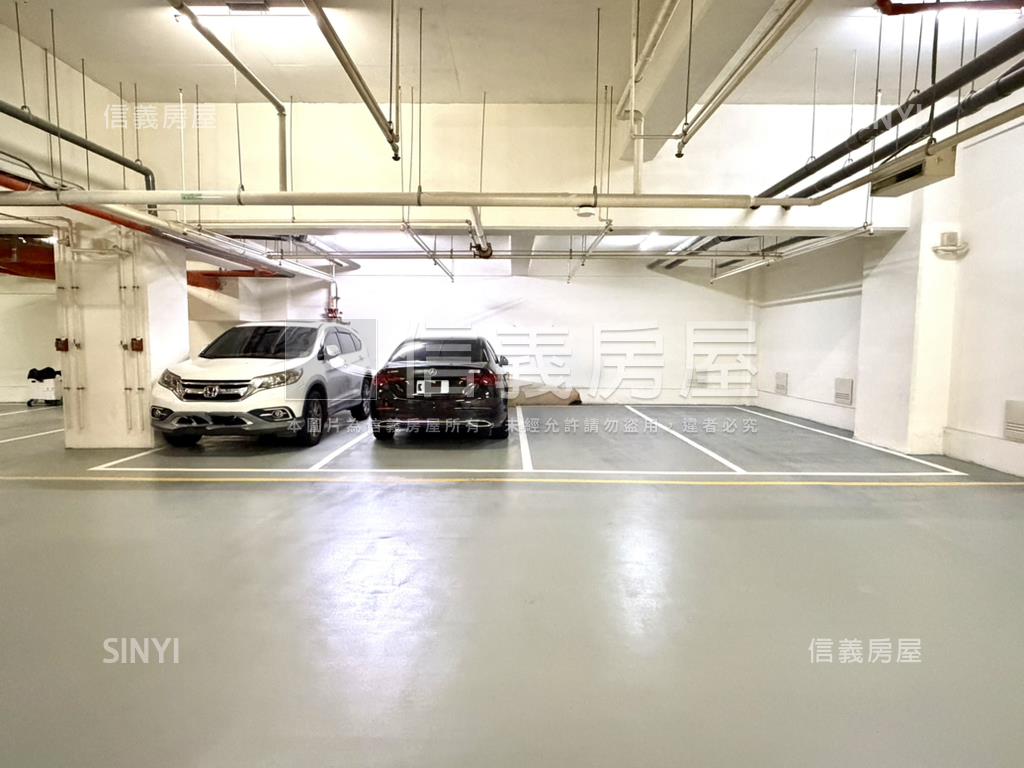 頂新屋況極佳‧大３房平車房屋室內格局與周邊環境
