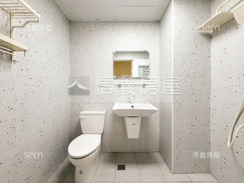 近河堤商圈三房車位房屋室內格局與周邊環境