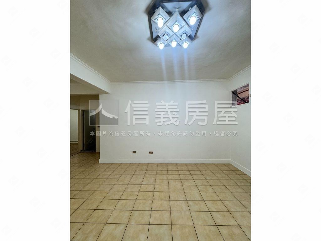 低總價捷運大空間美寓房屋室內格局與周邊環境