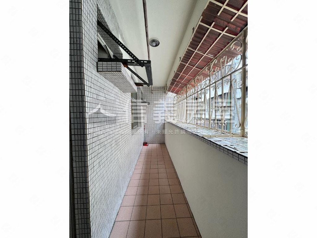 低總價捷運大空間美寓房屋室內格局與周邊環境