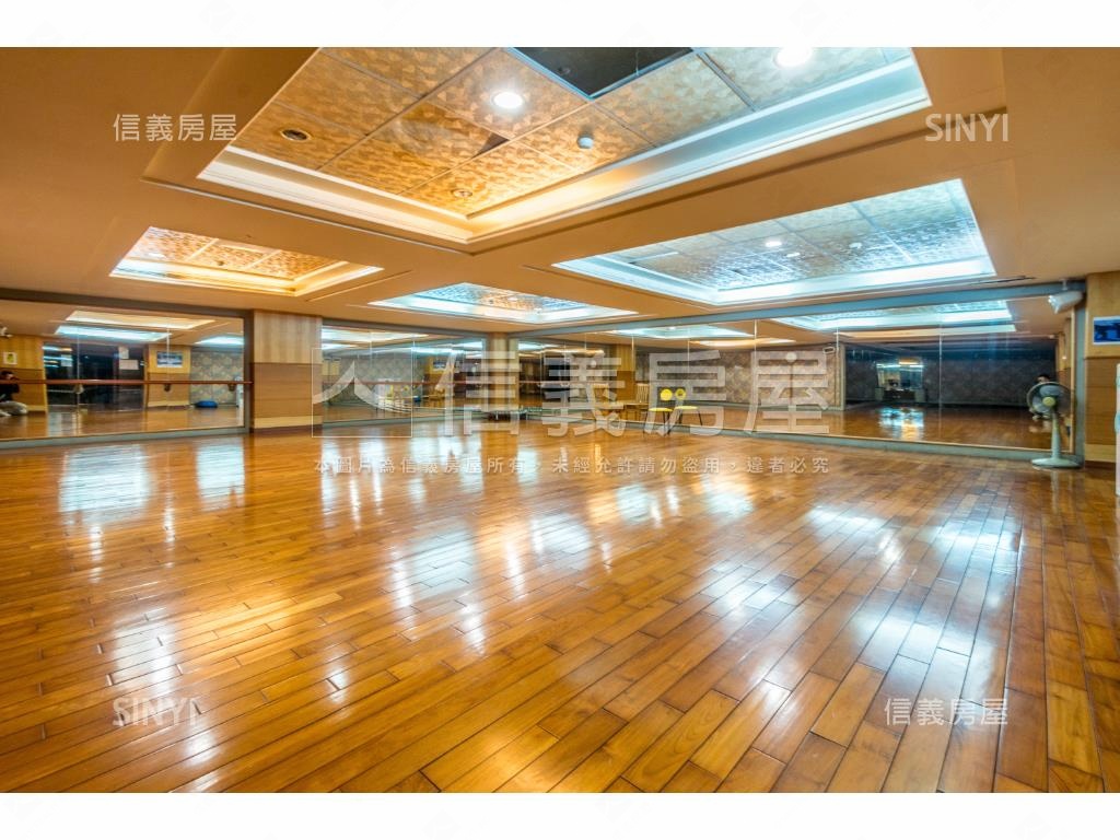 薇閣綠意山景２房房屋室內格局與周邊環境