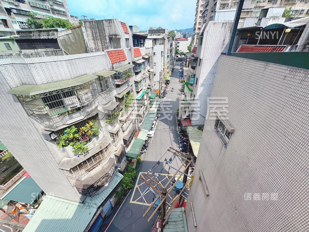 新接．全新裝潢大三房房屋室內格局與周邊環境