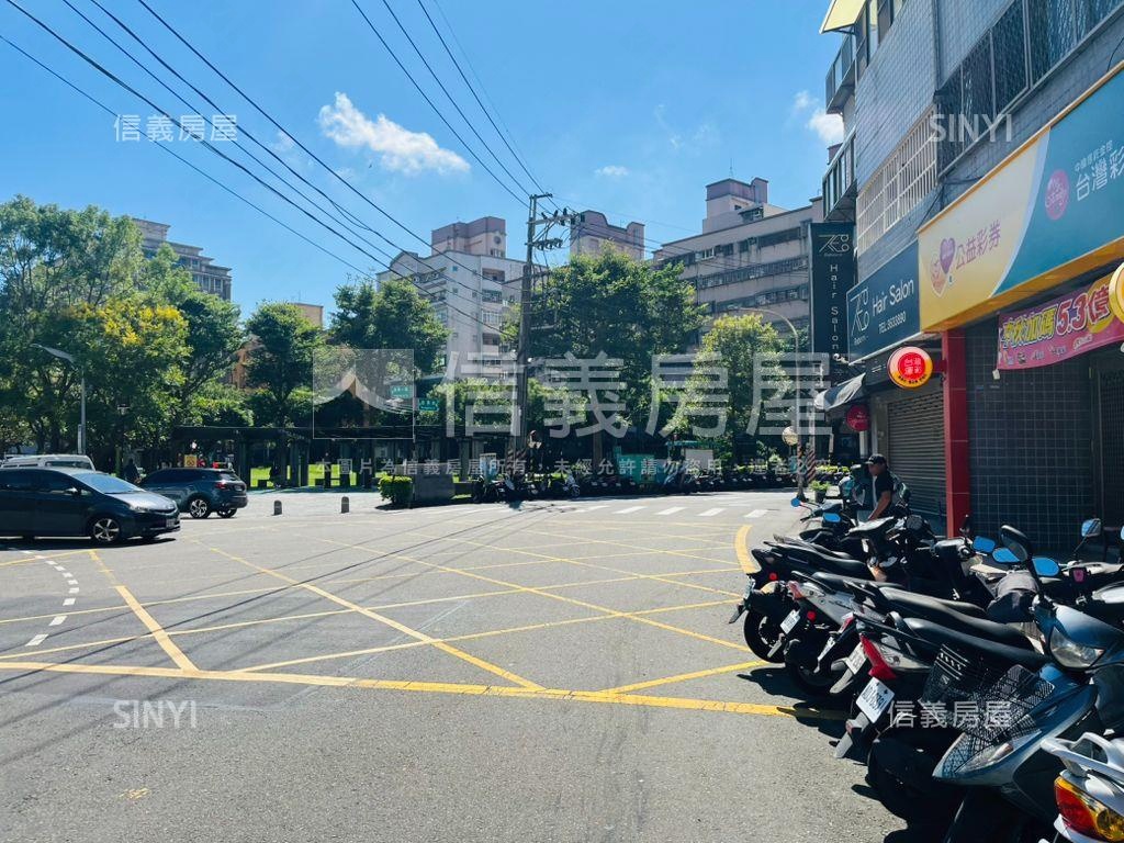 忠勇街大面寬樓店房屋室內格局與周邊環境