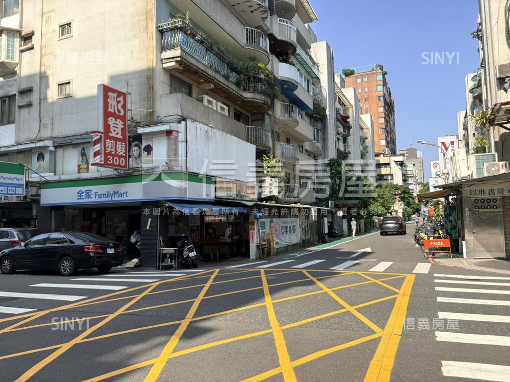 東區２１６金店誠意出售房屋室內格局與周邊環境