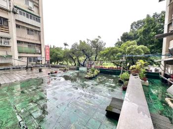 青年新城面公園大空間