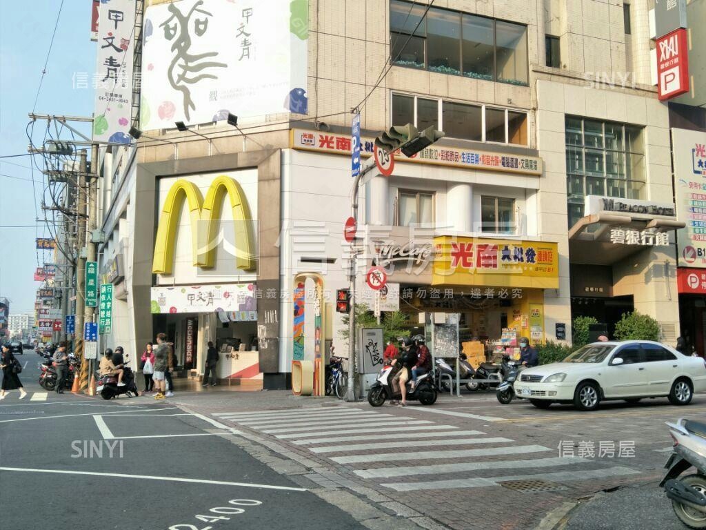 逢甲臨路角間透天店面房屋室內格局與周邊環境