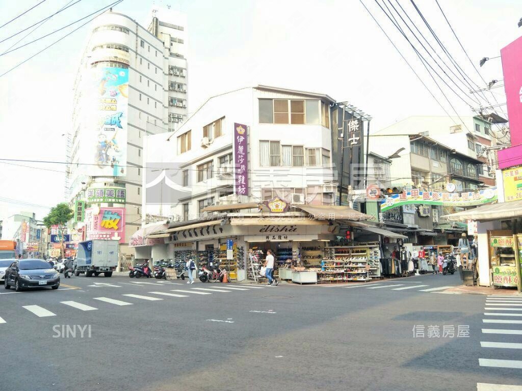 逢甲臨路角間透天店面房屋室內格局與周邊環境