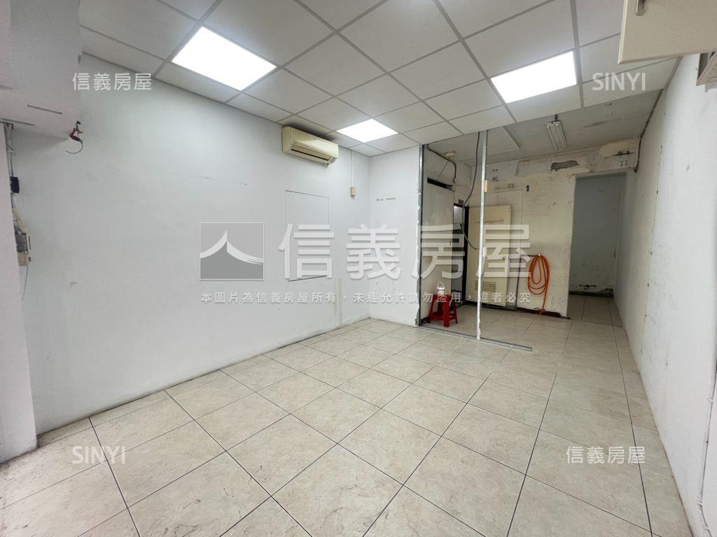 正新東街邊間絕世好店房屋室內格局與周邊環境